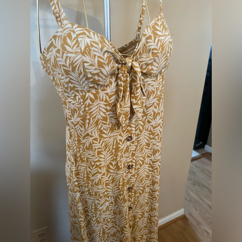 Dress - Picture 4 of 4